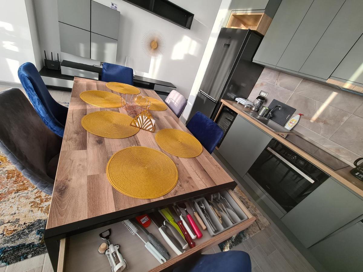 Ema Luxury Apartment Năvodari Buitenkant foto